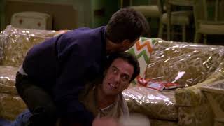 Everybody Loves Raymond - Sibling rivalry