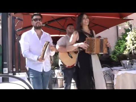 FORTUNATO & VALENTINA - PROGETTO TARANTELLA - TARANTELLA SORPRESA ALLA COMUNIONE DI GIUSEPPE -MODENA