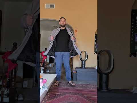 This winter coat is a great deal #coat #winter #wintercoat #jacket #tiktokmademebuyit #tiktokshop