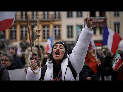 Londres, Roma e Lyon defendem direitos das mulheres no Irão