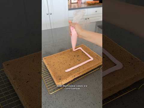 Love em or hate em? 💘  #cakedecorating