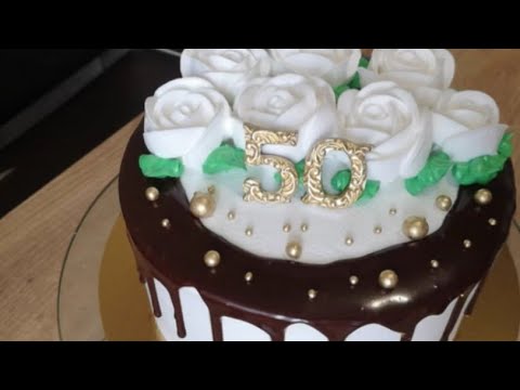 СЕКРЕТЫ украшения Как сделать РОЗУ из белково заварного крема Оформление торта кремом