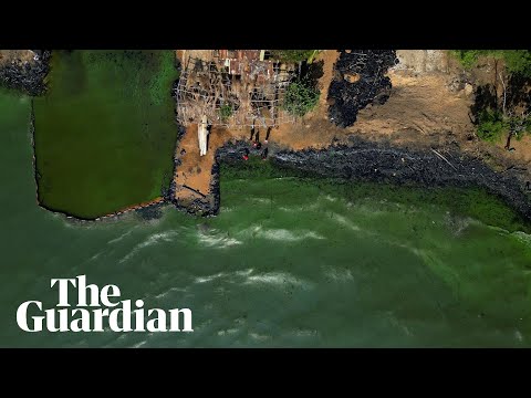 Venezuelans handpick plastic and rake up oil in bid to save Lake Maracaibo