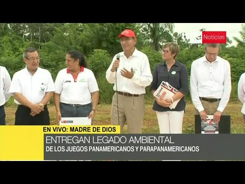 Presidente Martín Vizcarra visita el proyecto REDD en Madre de Dios