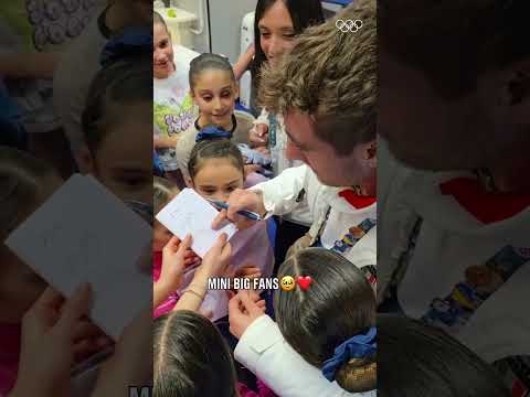 Team Italy's Matteo Rizzo couldn't have asked for a better welcome after #MilanoCortina2026 🙌