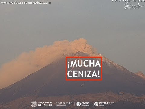 #POPOCATÉPETL | Exhalando mucha ceniza. El #Volcán #EnVivo
