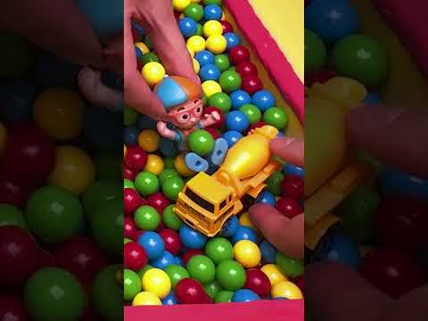 Toy Blippi's Maze Craze! #shorts #maze