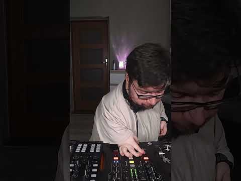 Happy Valentine’s Day 💘 Spend this day with classic house music. Press play, feel love.