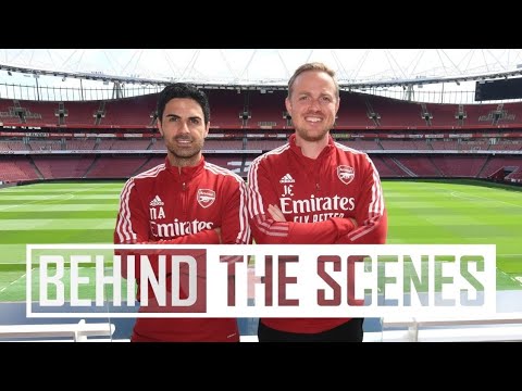 Mikel Arteta and Jonas Eidevall sign! | Behind the scenes at Emirates Stadium