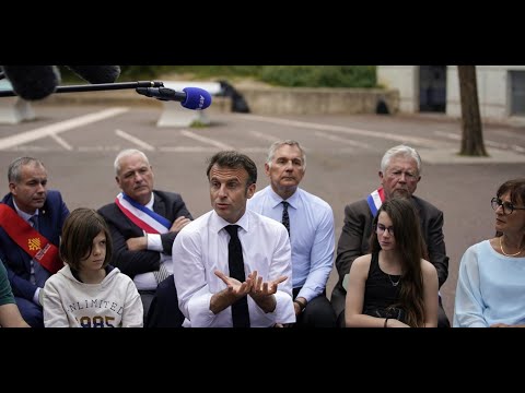 Salaires enseignants : sont-ils satisfaits des annonces d'Emmanuel Macron sur leur augmentation ?