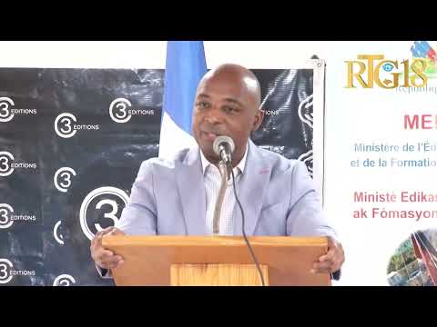 Ministè Edikasyon Nasyonal remèt Collège Vision Nouvelle anviwon 500 liv nan kad pwojè bibliyotèk
