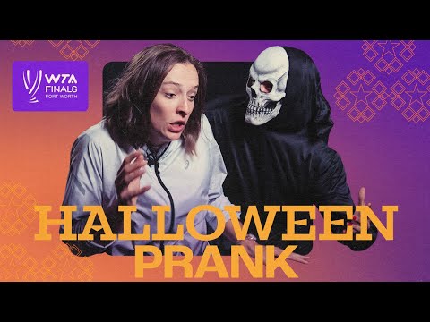 The Minister of SCARINESS 💀 Ons Jabeur’s Halloween prank on Iga Swiatek & Caroline Garcia!