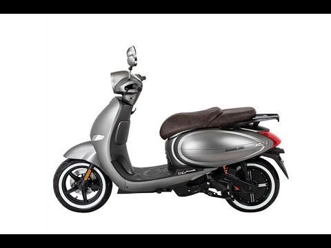 Lexmoto / LVeng LX06 4kw, 50mph electric moped ride review & comparison to EVC - Green-Mopeds.com