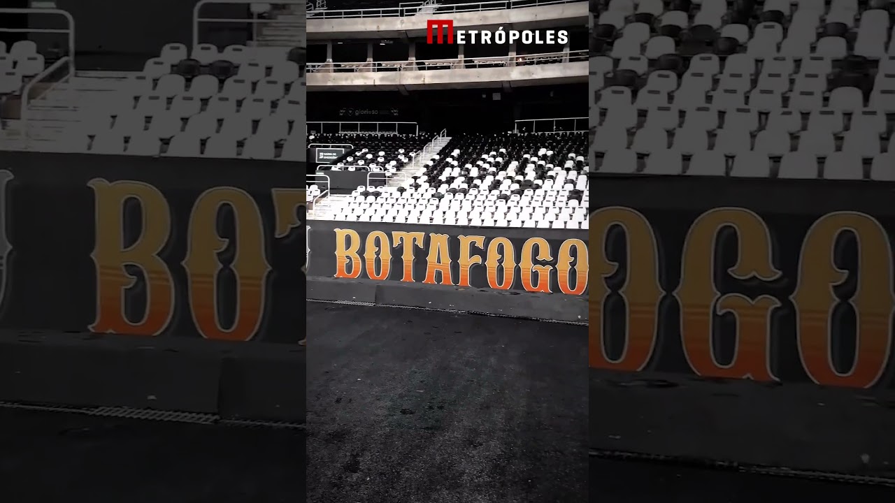Torcida do Botafogo homenageia policial morto em megaoperação no RJ