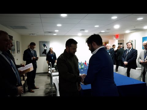 Presidente Boric se reúne con Volodimir Zelensky en la previa de Asamblea General de la ONU