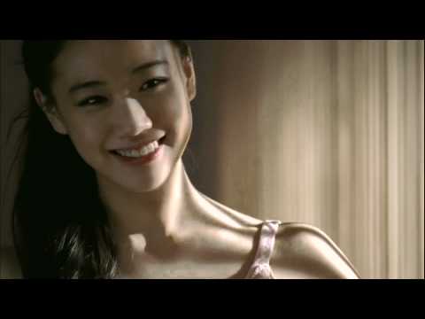 資生堂ANESSA CM 「光と影2011」篇 蒼井優