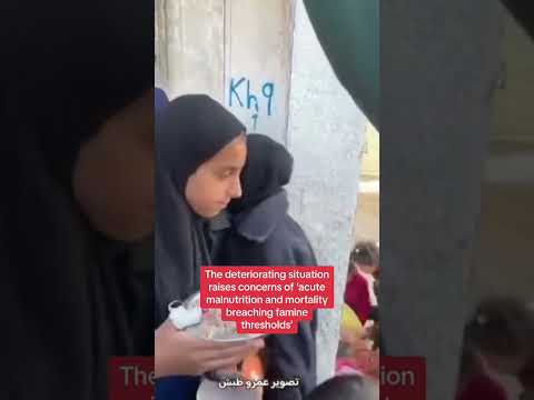 Israel-Hamas war: People scramble for food in Gaza