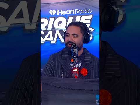 👏 👏 #JayZ defiende su decisión de escoger a #BadBunny como protagonista del #SuperBowl 🏈.
#Enriqu