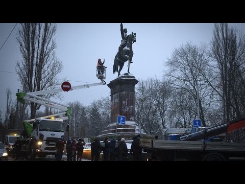 «Παγωμένοι» οι Ουκρανοί από την υποχώρηση του στρατού στο Ντονμπάς