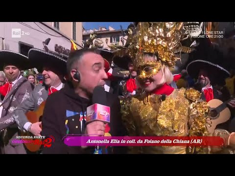 Antonella Elia a Foiano della Chiana, nel carnevale più antico d'Italia - Citofonare Rai2 25/02/2024