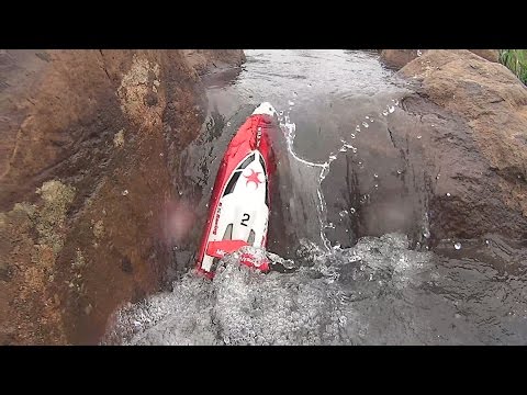 RC Boat FT007 Full challenge on the rocks crazy fun video (1080 60p)