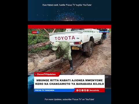 Mbunge Anusurika Ajali Akikagua Barabara Mbovu Kilolo Iringa