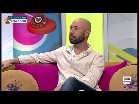 Andreu Casanova presenta su monólogo 'Tinder Sorpresa' | Estando Contigo