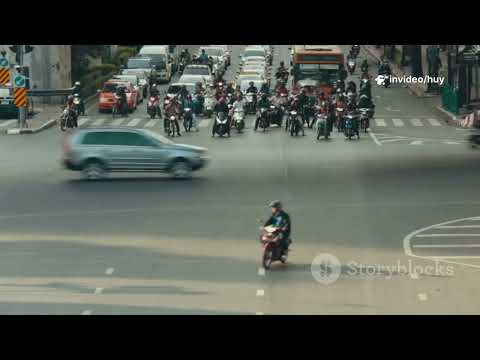 invideo ai 1080 1 Minute in Vietnam’s Morning Rush 2025 10 18