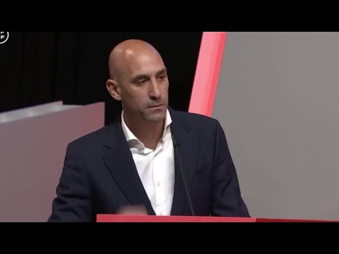 ¡LUIS RUBIALES NO DIMITIÓ A LA REAL FEDERACIÓN ESPAÑOLA DE FUTBOL!