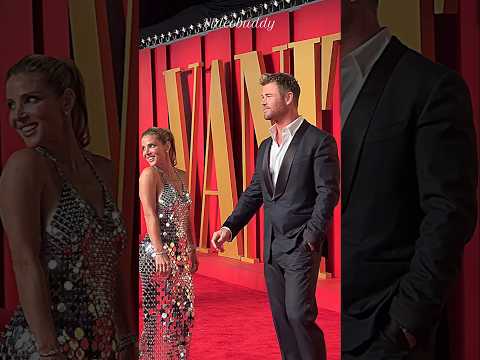 <strong>Elsa</strong> Pataky Gave Chris Hemsworth A Lovely Tap On Red Carpet While Arriving