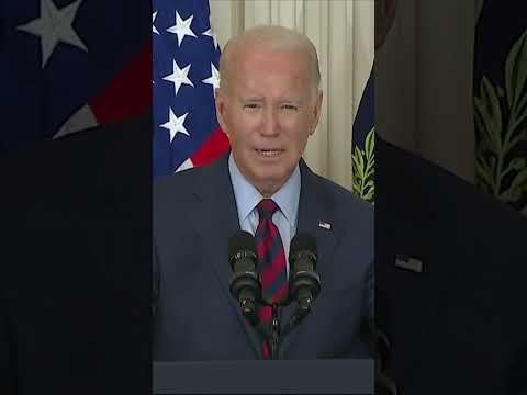 Joe Biden copes with bad feedback... from a microphone