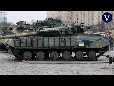 Rusia captura tanques y armas en operación en Ucrania y los exhibe