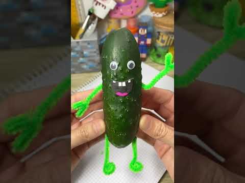 Como hacer la Mansión Pepinillo 🥒 | Manualidades raras para gente desastrosa #diy #humor #001