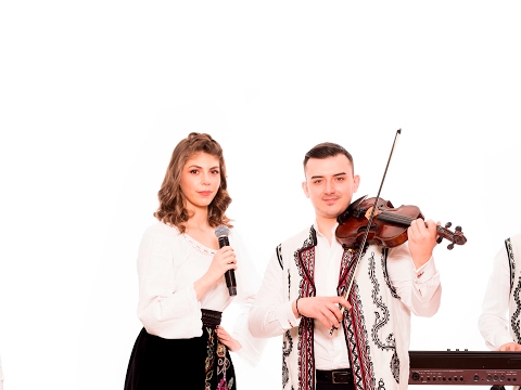 Stream live de la Roxana Sava & Taraful Răzvan Bălan
