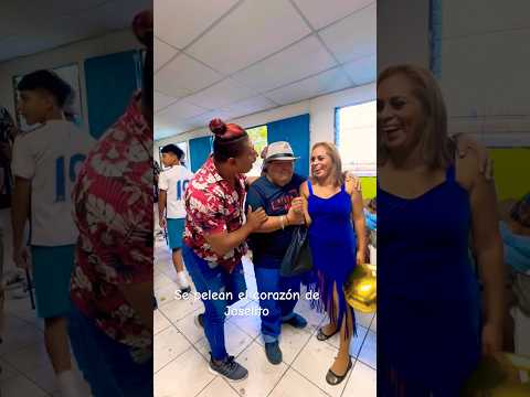 Dos mujeres y un joselito #shortvideos  #viral  #dance  #viralshorts  #fypシ゚viral  #fy  #fypシ゚