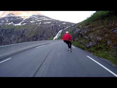 Raw Run: Trollstigen Poster