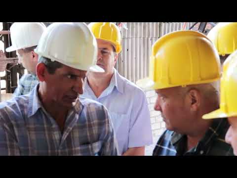 Intercambia viceprimer ministro Jorge Luis Tapia Fonseca con trabajadores azucareros en Holguín