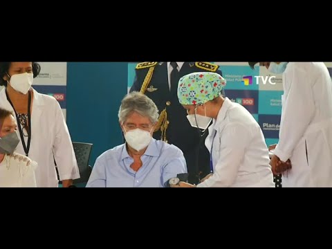 Presidente Lasso recibió su primera dosis de la vacuna Pfizer