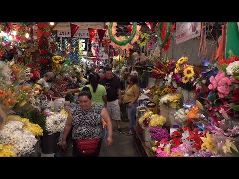 Comerciantes del mercado Roberto Huembes con ofertas por San Valentín