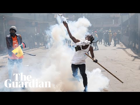 Kenyan police open fire on protesters as crowd tries to storm parliament