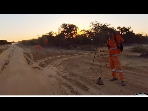 Veja em Pintópolis-MG a Pavimentação Asfáltica DE RODMG-402 sentido Urucuia-MG v3/5