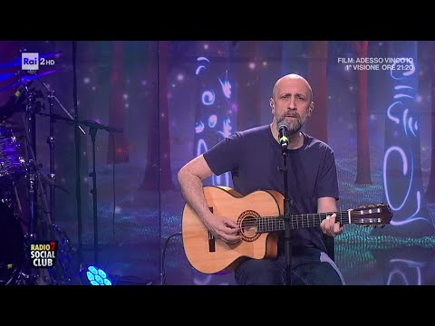 Joe Barbieri con "Lazzarella" - Radio2 Social Club 13/06/2024