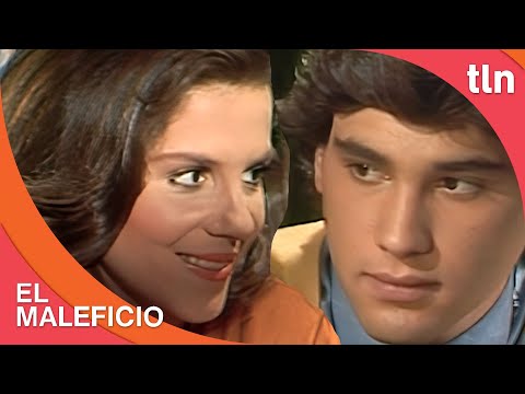 Ruth pretende enamorar a Diego para vengarse de Vicky | El Maleficio | Capítulo 137