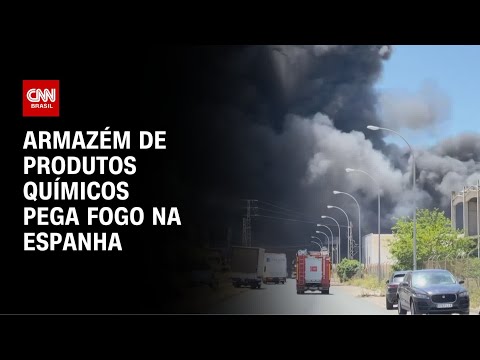 ​Espanha: Fumaça cobre céu de Sevilha após incêndio em armazém | CNN 360º