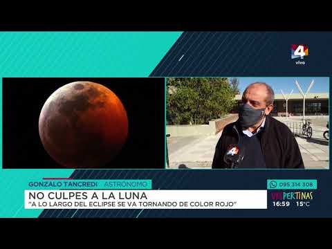 Vespertinas - A lo largo del eclipse se va tornando roja la luna