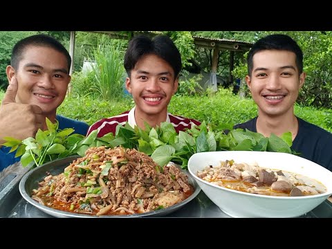 ลาบหมูรสเด็ดต้มข่าไก่ซดให้ชุ่