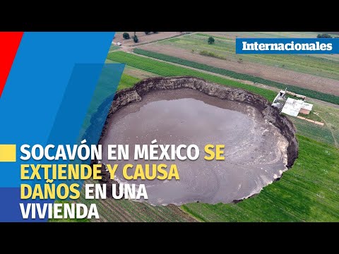 El socavón del centro de México se extiende y causa daños en una vivienda