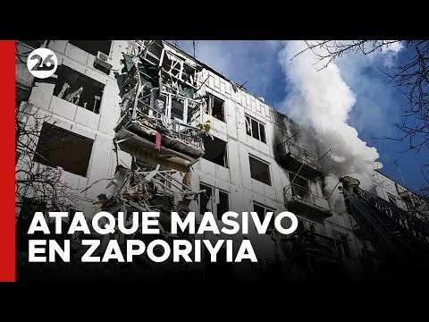 UCRANIA | Rusia llevó a cabo un ataque masivo contra decenas de edificios en Zaporiyia