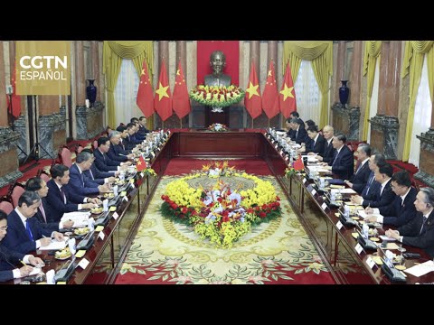 El presidente chino, Xi Jinping, sostiene conversaciones con su contraparte vietnamita