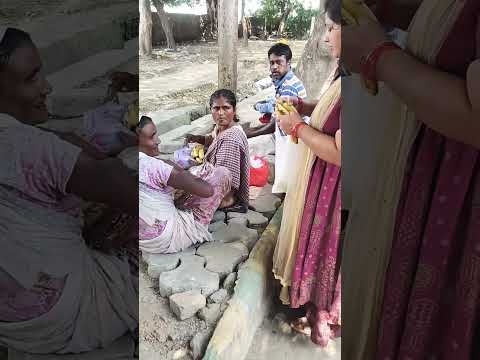 इंसानियत ❤️🙏🏻🫂#humanity #respect #helping #viralvideo #youtubeshorts